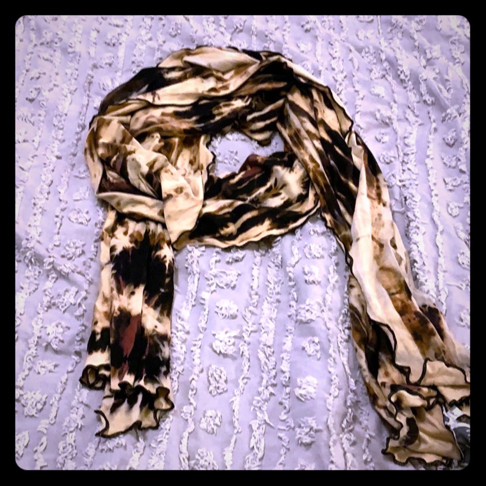 Brown and tan scarf by Harubella